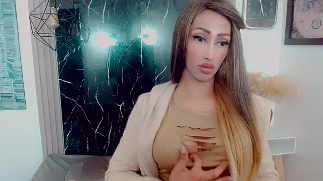 hilary rodriguez online show from June 9, 6:41 pm