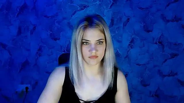 Snapshot of nika_gold1 chatting on February 22, 7:47 pm nika gold1 online show from February 22, 7:47 pm