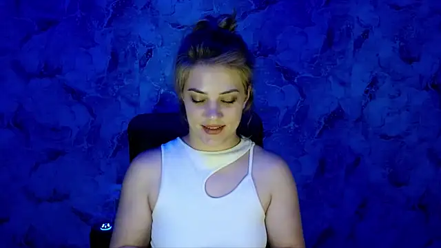 nika gold1 online show from June 6, 7:07 pm