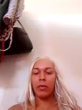 Snapshot of transgirl26 chatting on April 10, 4:33 pm transgirl26 online show from April 10, 4:33 pm