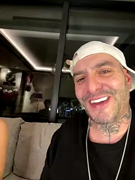 Snapshot of SexOnMyLvL chatting on December 4, 9:56 pm SexOnMyLvL online show from December 4, 9:56 pm