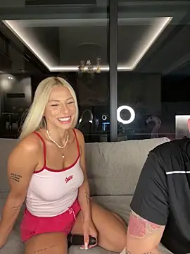 SexOnMyLvL online show from June 7, 8:23 pm