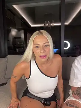 SexOnMyLvL online show from June 11, 8:51 pm