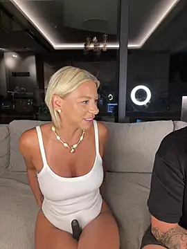SexOnMyLvL online show from July 24, 8:40 pm