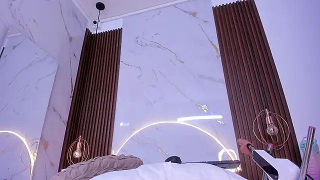 Snapshot of danisaenz_ chatting on March 3, 11:35 pm danisaenz online show from March 3, 11:35 pm