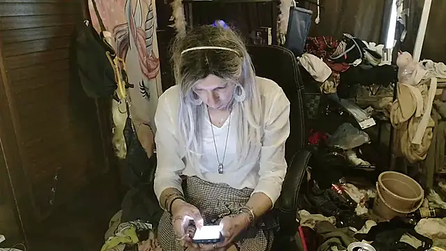 Ombeline1 online show from January 12, 11:48 am