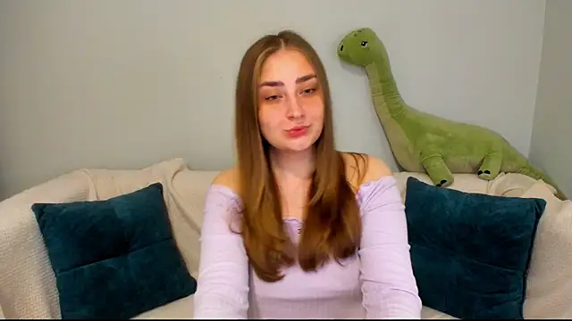 Snapshot of MilliStrii chatting on May 22, 1:24 am MilliStrii online show from May 22, 1:24 am