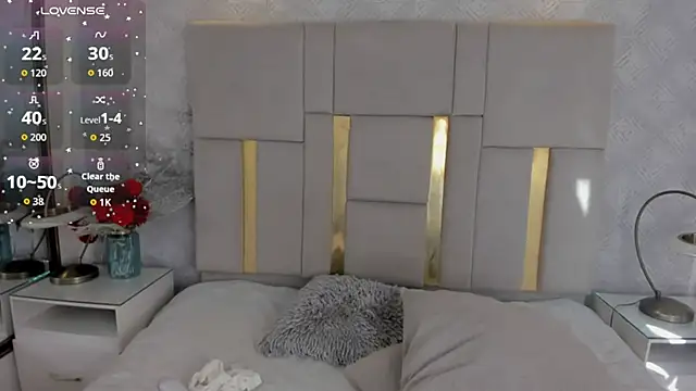 Camilaa Sanchez  online show from February 17, 2:46 pm