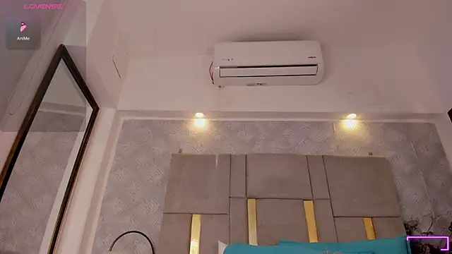 Snapshot of Camilaa_Sanchez_ chatting on May 25, 1:39 pm Camilaa Sanchez online show from May 25, 1:39 pm