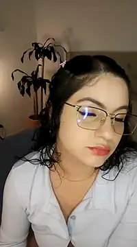 Snapshot of Lia_Hurley chatting on December 24, 3:16 pm Lia Hurley online show from December 24, 3:16 pm