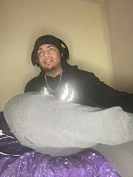 Snapshot of Elgrazonamor chatting on February 23, 2:40 am Elgrazonamor online show from February 23, 2:40 am