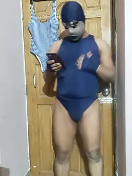 Snapshot of zentaishow chatting on December 1, 9:47 am zentaishow online show from December 1, 9:47 am