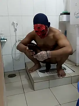 Snapshot of zentaishow chatting on December 15, 6:39 am zentaishow online show from December 15, 6:39 am