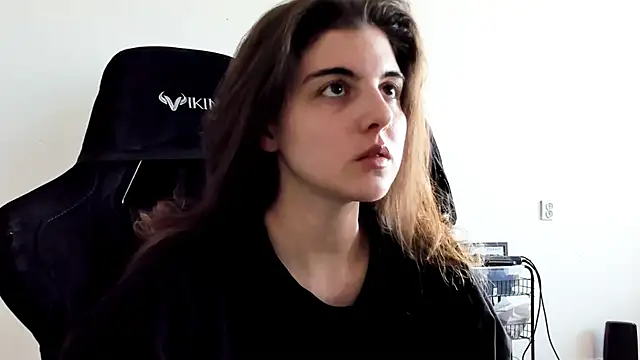 emmamurrr online show from February 13, 11:50 am