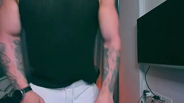 Samuel Andrew online show from February 14, 2:18 am