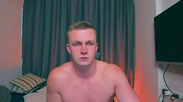 Samuel Andrew online show from March 18, 1:21 am