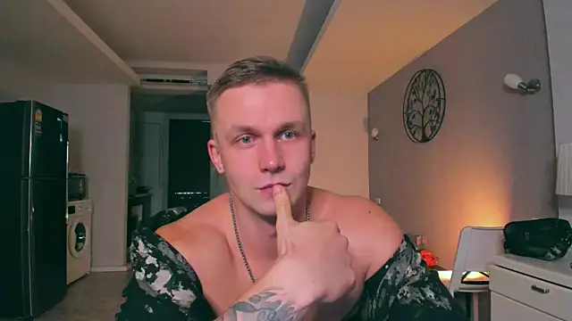 Samuel Andrew online show from September 30, 4:39 am