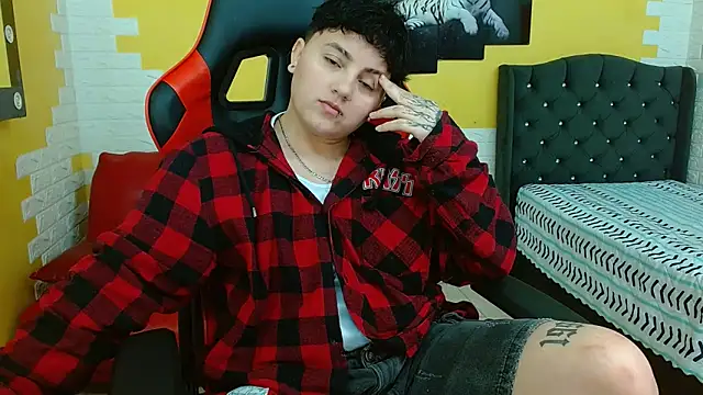 Snapshot of isabeautyx19 chatting on November 8, 2:12 am isabeautyx19 online show from November 8, 2:12 am