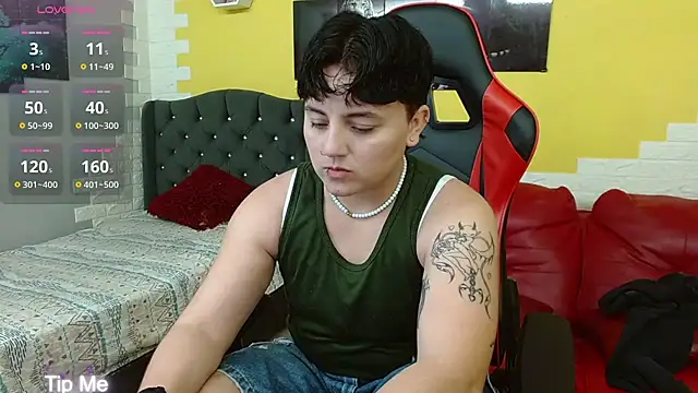 Snapshot of isabeautyx19 chatting on November 27, 2:02 am isabeautyx19 online show from November 27, 2:02 am