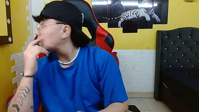 isabeautyx19 online show from January 7, 1:52 am