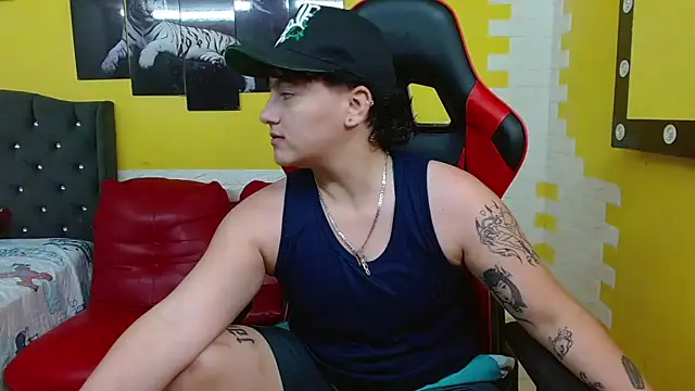 isabeautyx19 online show from February 14, 1:57 am