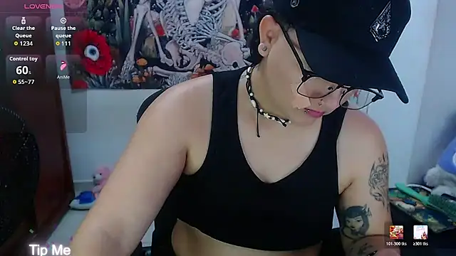 Snapshot of isabeautyx19 chatting on May 25, 3:07 pm isabeautyx19 online show from May 25, 3:07 pm
