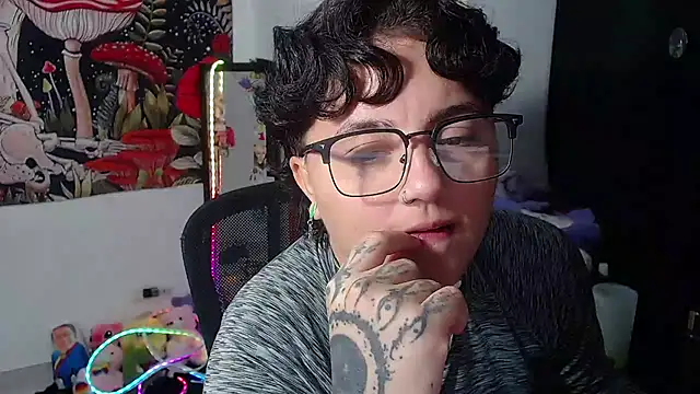 Snapshot of isabeautyx19 chatting on July 1, 1:29 am isabeautyx19 online show from July 1, 1:29 am