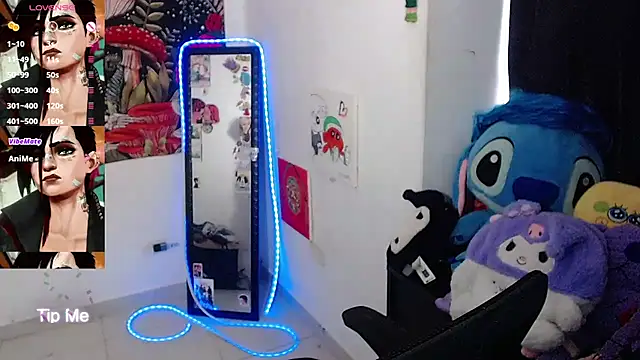 Snapshot of isabeautyx19 chatting on July 28, 8:52 pm isabeautyx19 online show from July 28, 8:52 pm