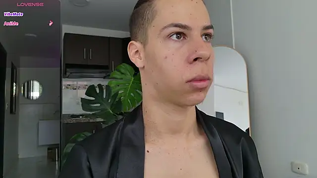 grey   27 online show from October 4, 12:03 pm