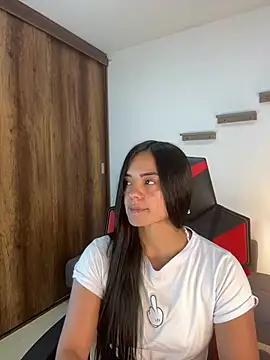 Snapshot of alexa_joonesofficial chatting on February 24, 10:03 pm alexa joonesofficial online show from February 24, 10:03 pm