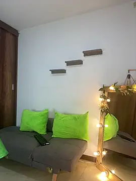 Snapshot of alexa_joonesofficial chatting on March 18, 2:25 am alexa joonesofficial online show from March 18, 2:25 am