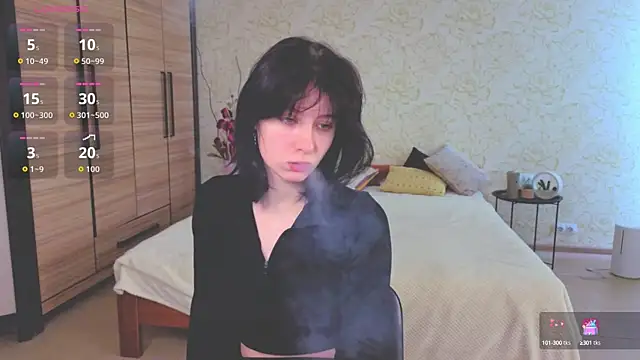 JulisSweet online show from October 3, 6:43 am