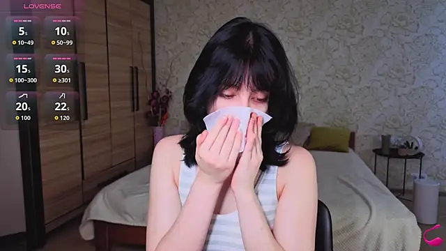 JulisSweet online show from November 9, 8:23 am