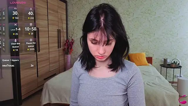 JulisSweet online show from November 22, 7:51 am