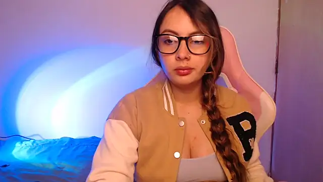 lalawhitte online show from November 1, 2:08 pm