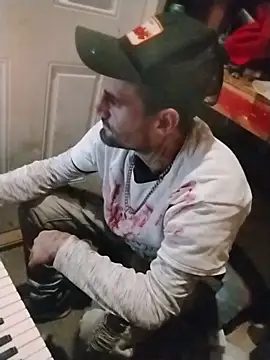 Snapshot of Babyboyy803 chatting on November 1, 2:35 am Babyboyy803 online show from November 1, 2:35 am