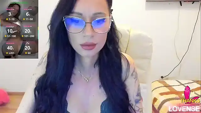 Snapshot of kissnicol32 chatting on March 26, 4:34 pm kissnicol32 online show from March 26, 4:34 pm