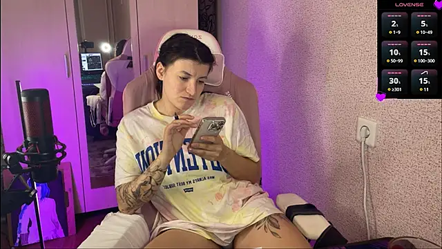 Snapshot of Katrin__kiss chatting on March 4, 4:20 pm Katrin kiss online show from March 4, 4:20 pm