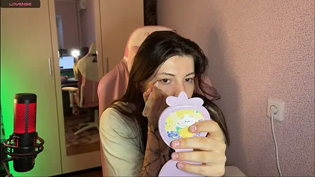 Snapshot of Katrin__kiss chatting on March 13, 3:28 pm Katrin kiss online show from March 13, 3:28 pm