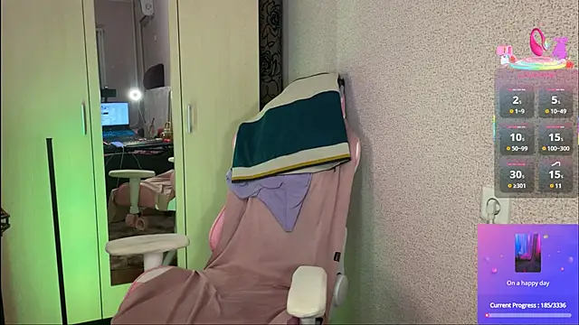 Snapshot of Katrin__kiss chatting on March 18, 5:10 pm Katrin kiss online show from March 18, 5:10 pm