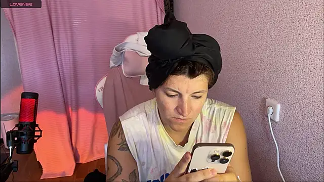 Snapshot of Katrin__kiss chatting on September 23, 1:25 pm Katrin kiss online show from September 23, 1:25 pm