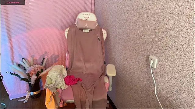 Snapshot of Katrin__kiss chatting on September 26, 9:24 am Katrin kiss online show from September 26, 9:24 am