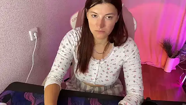 Snapshot of Katrin__kiss chatting on October 3, 7:49 am Katrin kiss online show from October 3, 7:49 am