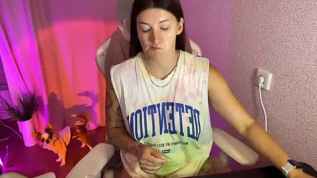 Snapshot of Katrin__kiss chatting on October 5, 11:19 am Katrin kiss online show from October 5, 11:19 am