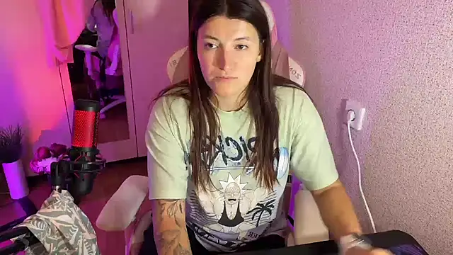 Snapshot of Katrin__kiss chatting on October 22, 10:20 pm Katrin kiss online show from October 22, 10:20 pm