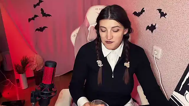 Snapshot of Katrin__kiss chatting on October 29, 8:32 pm Katrin kiss online show from October 29, 8:32 pm