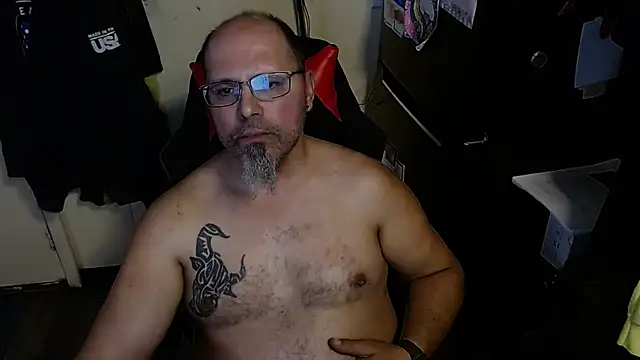 KrazyLegz online show from March 6, 1:24 am