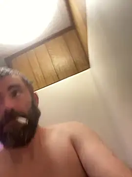 Snapshot of bigJohnson223 chatting on January 24, 5:53 am bigJohnson223 online show from January 24, 5:53 am