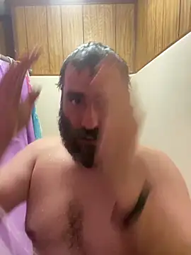 Snapshot of bigJohnson223 chatting on February 11, 5:16 am bigJohnson223 online show from February 11, 5:16 am