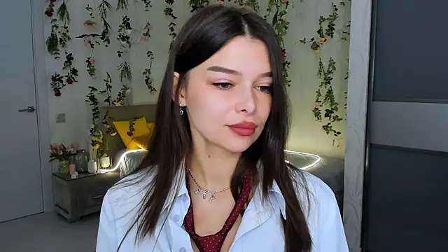 ContinentOfTranquility online show from November 12, 1:17 am